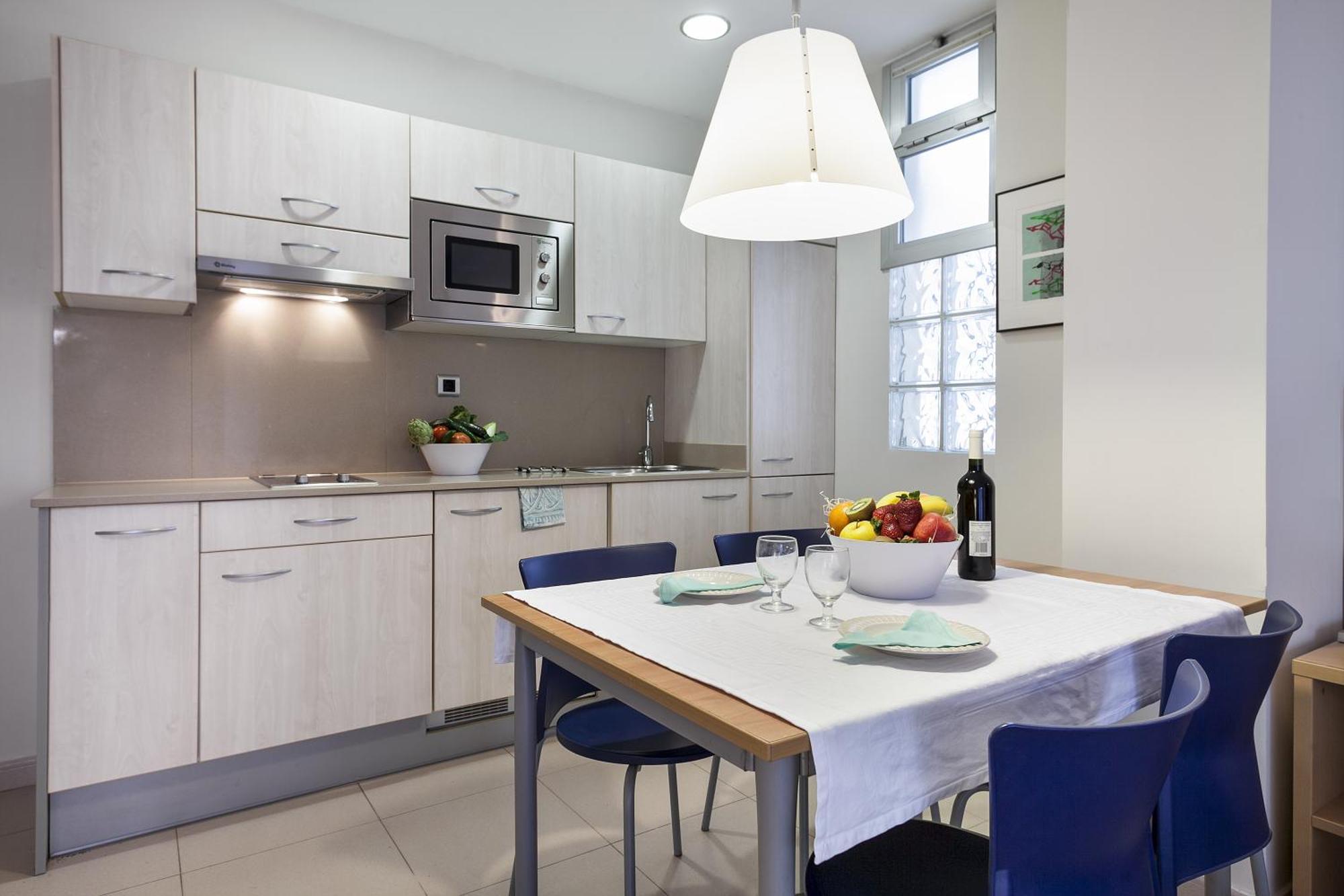 Apartamentos Porta Coeli Castelldefels Δωμάτιο φωτογραφία