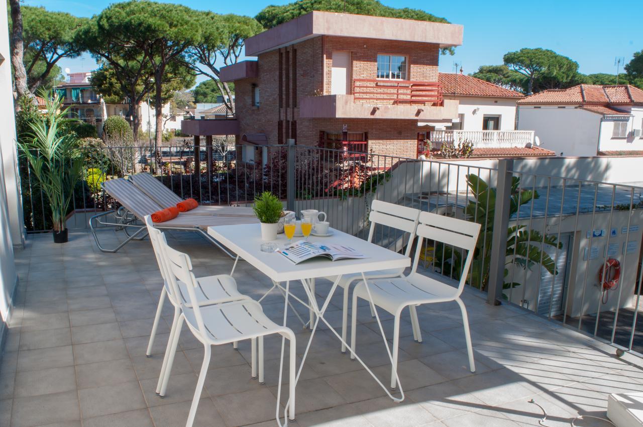 Apartamentos Porta Coeli Castelldefels Εξωτερικό φωτογραφία